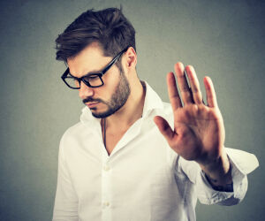 What Can Anxiety Do To Your Body? 8 Physical Effects