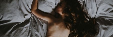 5 Good Reasons To Sleep Naked, For Your Body And Mind