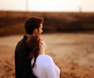 Cancer and Capricorn: ♥ Opposites That Create Lasting Strength