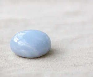 Chalcedony: The Gemstone Of Singers That Boosts Social Skills
