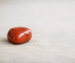 The Virtues And Properties Of Red Jasper; The Stone Of Fertility