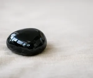Obsidian Stone: Meaning, Properties and Cleansing